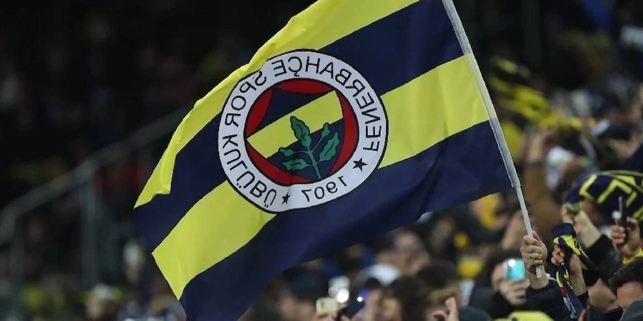 Fenerbahçe İngiltere'den İki Futbolcuyu İstiyor! Transfer Yasağına Bir Gün Kala Milyonlarca Euro Havada Uçuşacak!