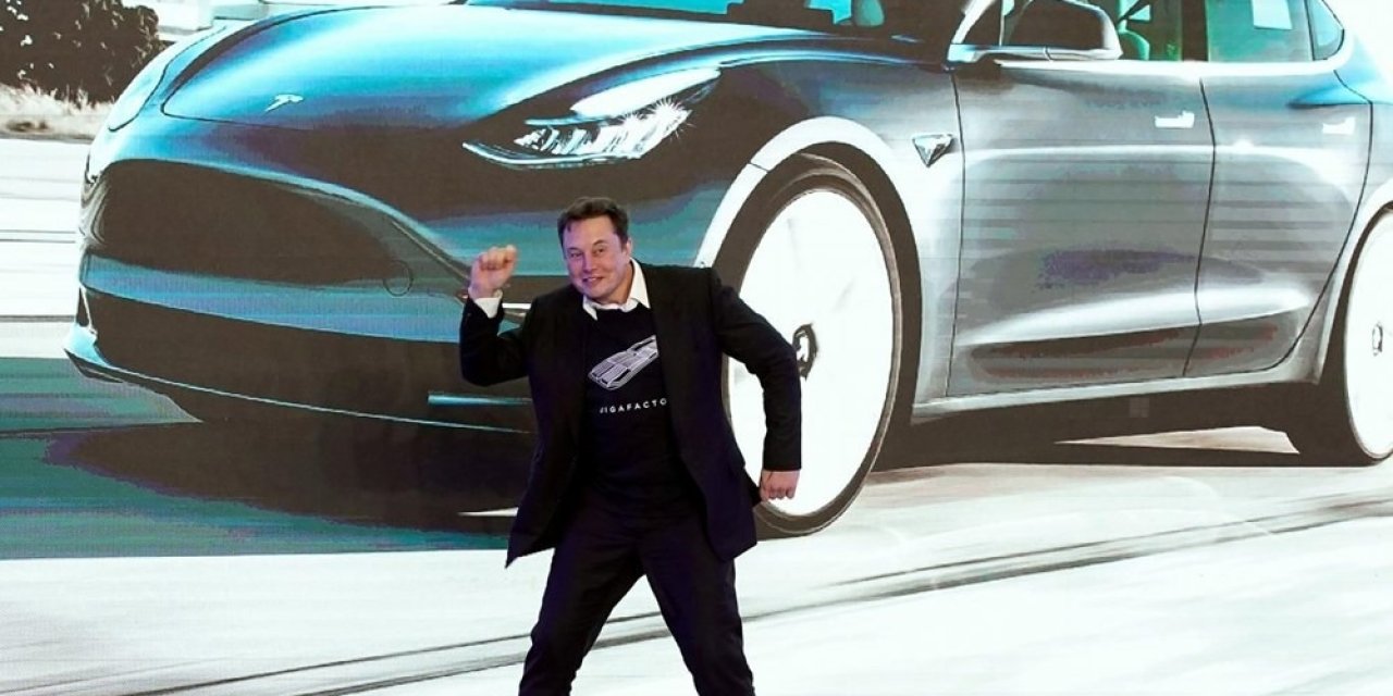 Tesla Otomobillerinde Yeni Dönem: Tesla'nın Üretimi Artık 3D Baskı ile Yapılacak!