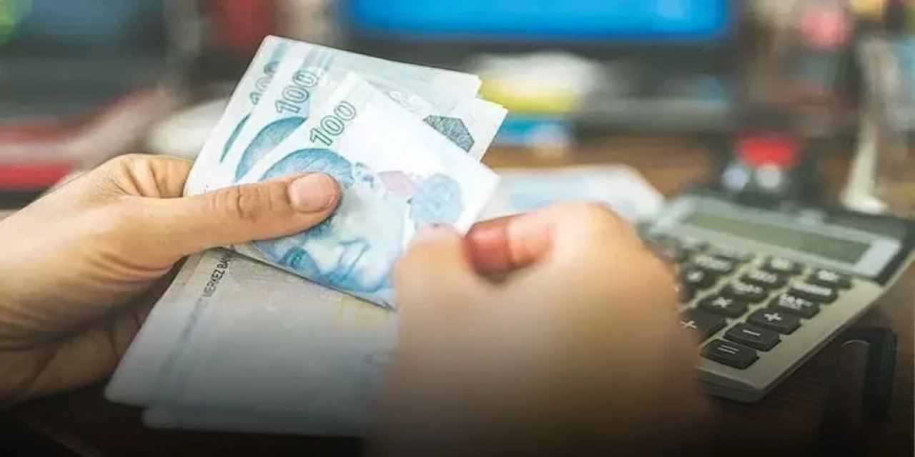 Emekliye 2025’te Çifte Bayram İkramiyesi! SSK, Bağkur ve 4C’lilere Toplam 8.000 TL Ödeme